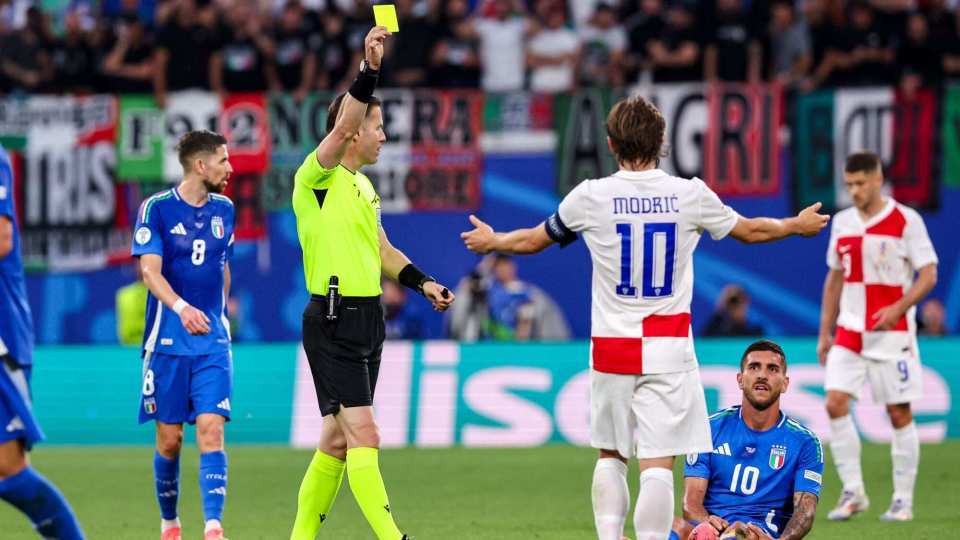 马竞轻取莱比锡，莫德里奇扑点救主世界杯的简单介绍